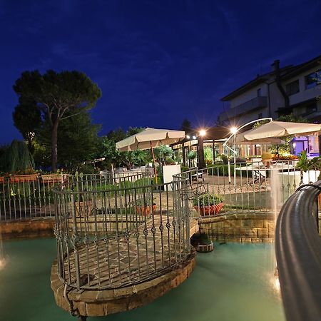 Hotel Tetto Delle Marche - Ristorante Dei Conti Cingoli Exterior photo